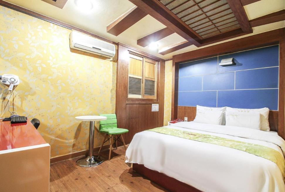 Couple Motel Seoul Exteriör bild